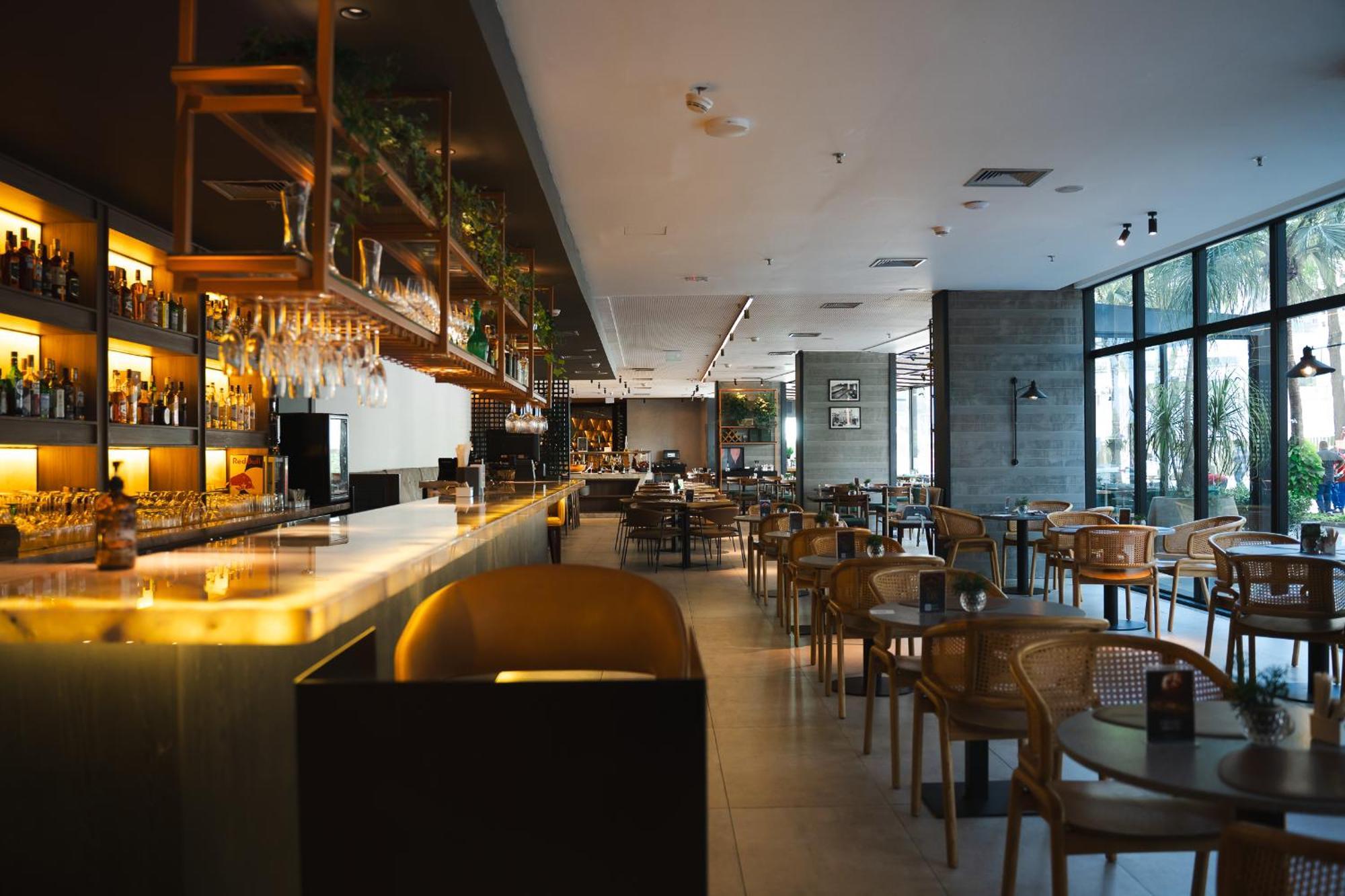 Hotel Radisson Rio De Janeiro Barra Exterior foto The interior of the restaurant