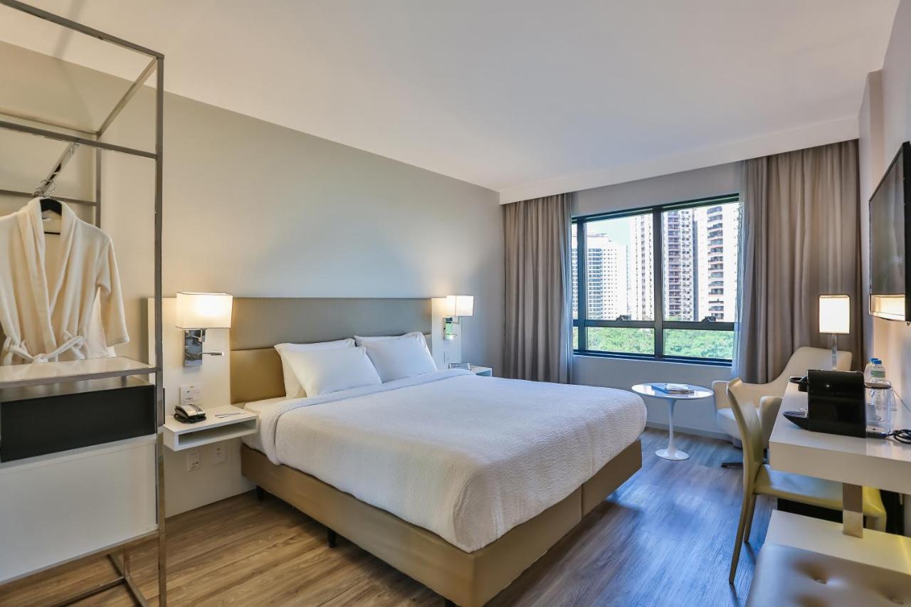 Hotel Radisson Rio De Janeiro Barra Exterior foto A room at the hotel